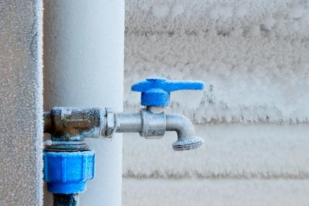 How to Prevent and Thaw Frozen Pipes